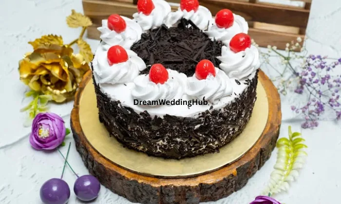 Brownee Cakes  Cafeteria